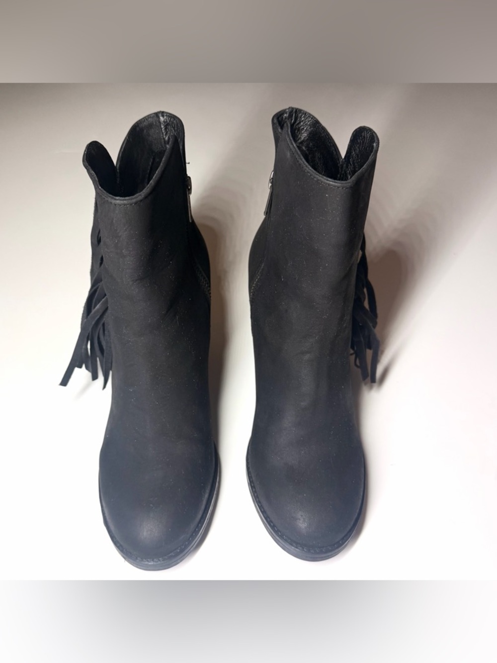 STEVE MADDEN Women’s  'WOODSTOCK' Leather Fringe Zip Heeled Bootie Size- 8 - Picture 2 of 8